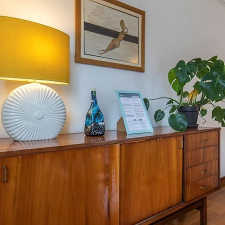 Sunny 2Bdr Apartment W/Balcony By Lovelystay Carcavelos (Lisbon)