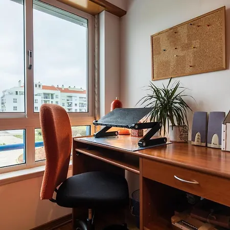 Sunny 2Bdr Apartment W/Balcony By Lovelystay *
