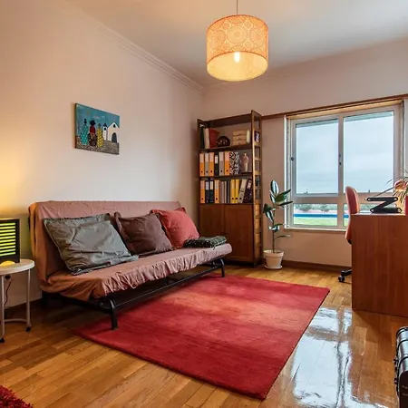 Sunny 2Bdr Apartment W/Balcony By Lovelystay
