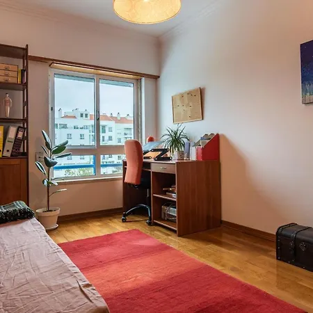 Sunny 2Bdr Apartment W/Balcony By Lovelystay Carcavelos (Lisbon)