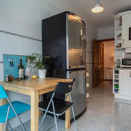 Sunny 2Bdr Apartment W/Balcony By Lovelystay Apartamento Carcavelos (Lisbon)