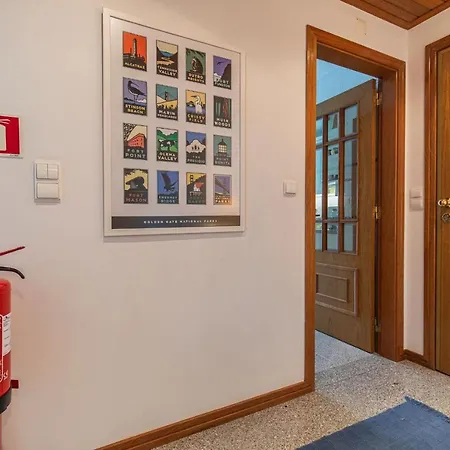 Sunny 2Bdr Apartment W/Balcony By Lovelystay Carcavelos (Lisbon)
