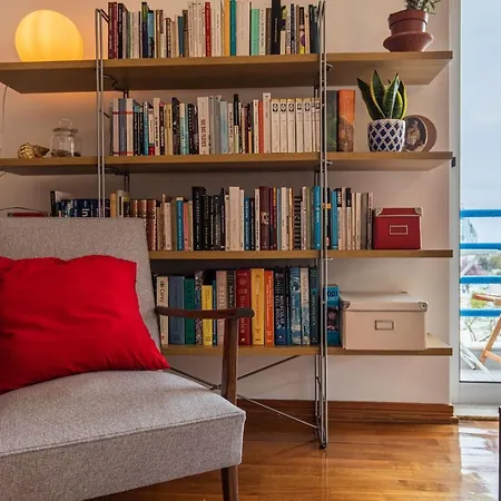 Sunny 2Bdr Apartment W/Balcony By Lovelystay * Carcavelos (Lisbon)